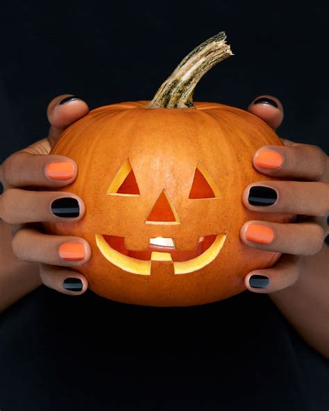Sally Hansen Enthralling Witch: The must-have nail polish for Halloween